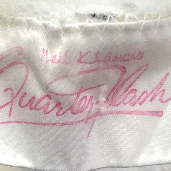 Smile Toothpaste Bunny Quarterflash, Inc. Dearborn - Picture 7 of 7